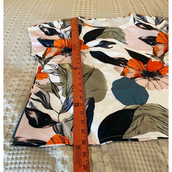 Tropical Floral Blouse Size XL Short Sleeve Green Orange Casual Rounded Neckline - Picture 9 of 9